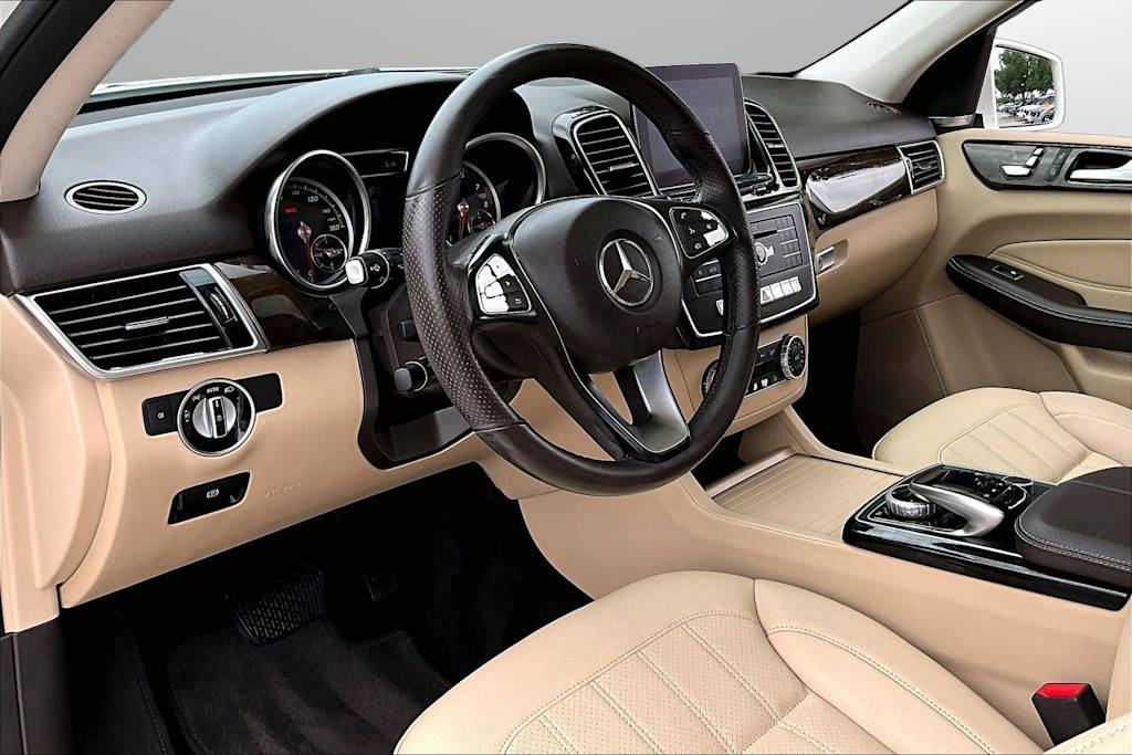 Thumbnail: 2018 Mercedes-Benz GLE - 8
