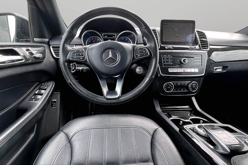 Thumbnail: 2018 Mercedes-Benz GLE - 2