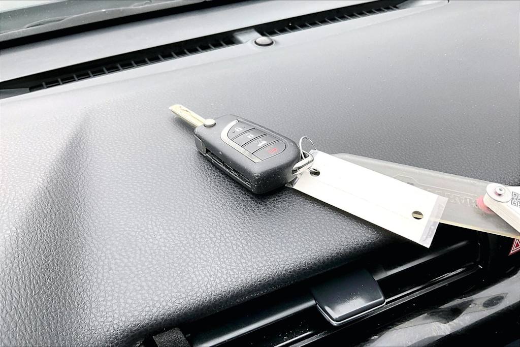 Thumbnail: 2020 Toyota Camry - 6