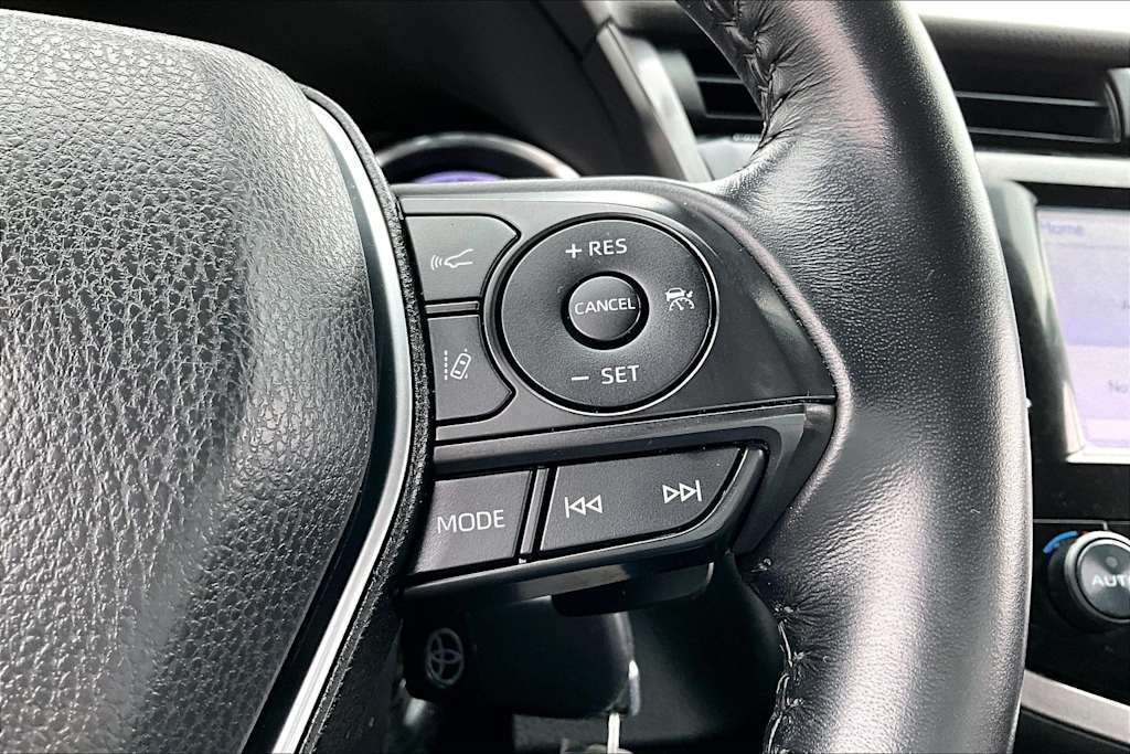 Thumbnail: 2020 Toyota Camry - 23