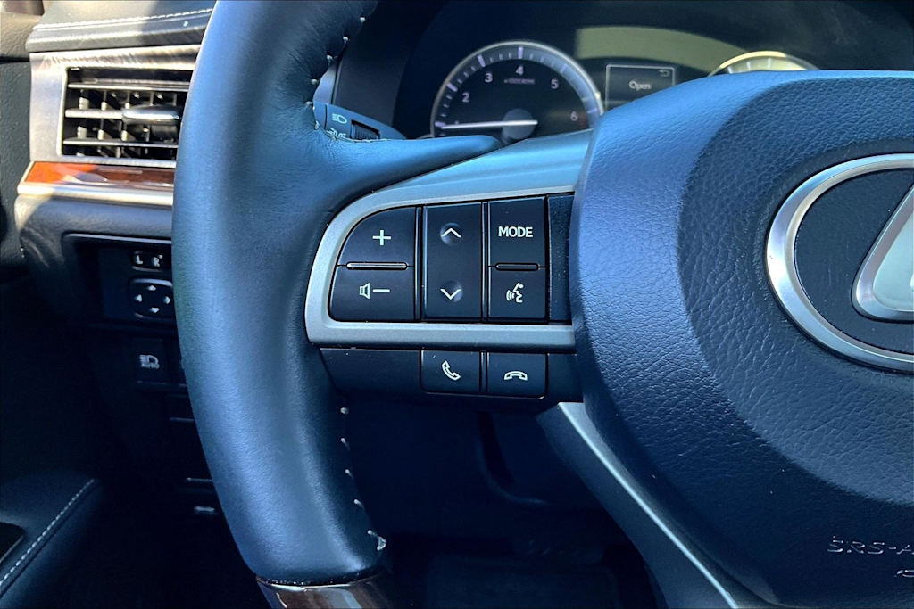 Thumbnail: 2017 Lexus ES - 25