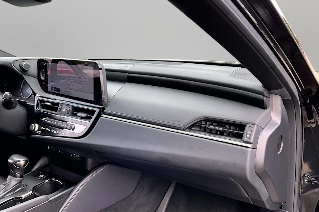 Thumbnail: 2024 Lexus ES - 13