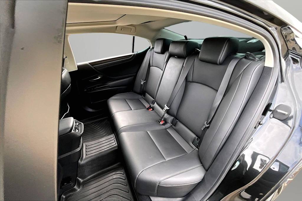 Thumbnail: 2024 Lexus ES - 11