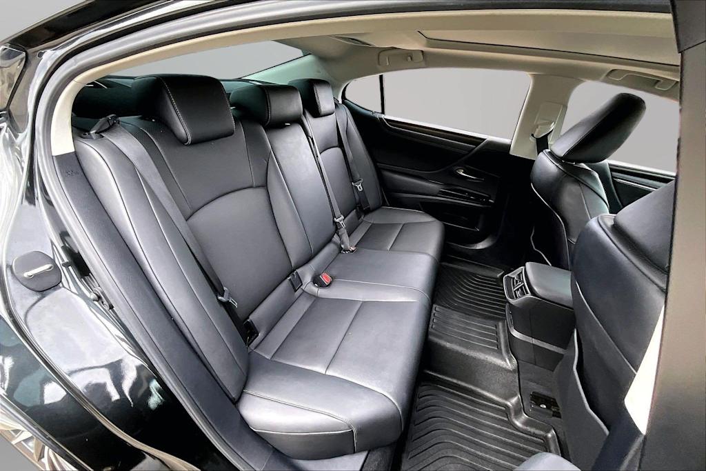 Thumbnail: 2024 Lexus ES - 27