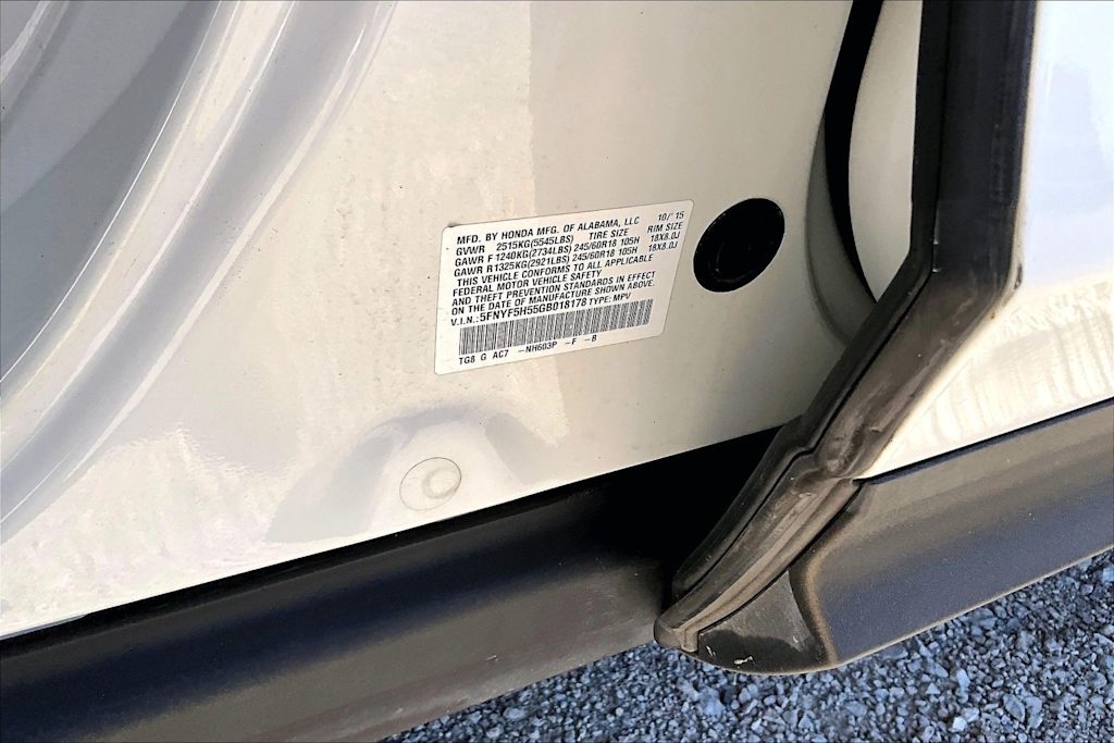 Thumbnail: 2016 Honda Pilot - 16