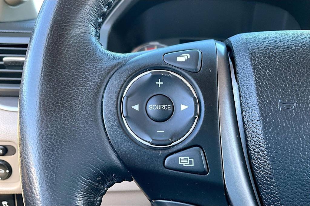 Thumbnail: 2016 Honda Pilot - 21