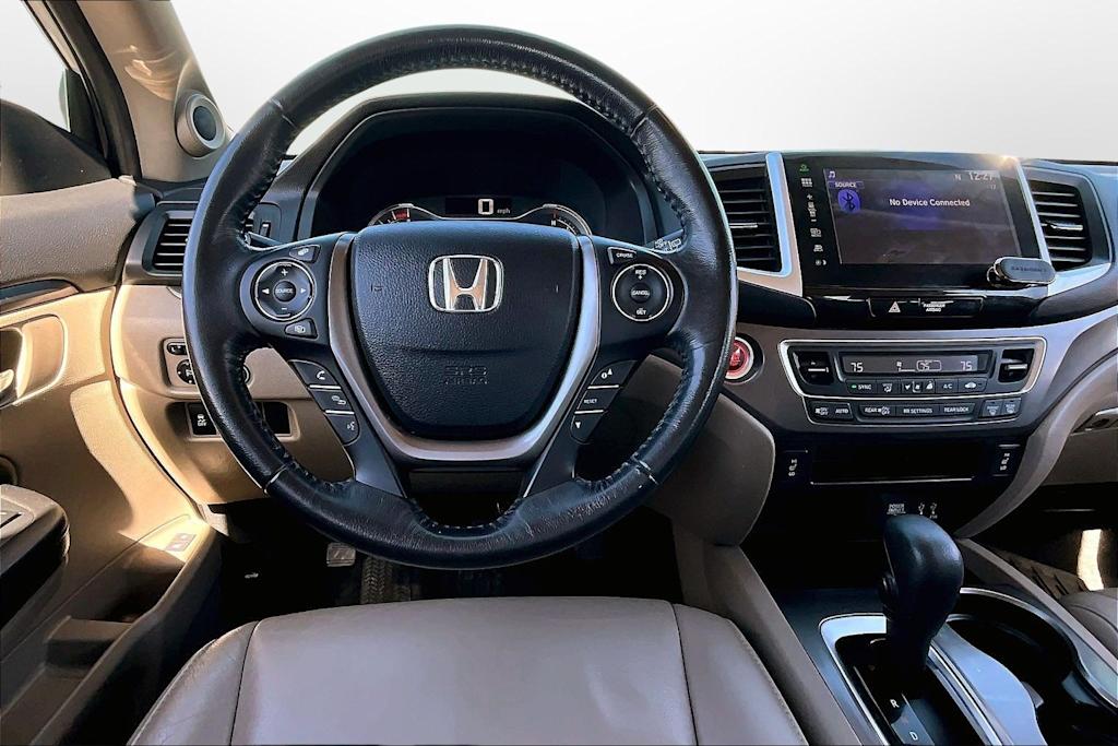 Thumbnail: 2016 Honda Pilot - 2