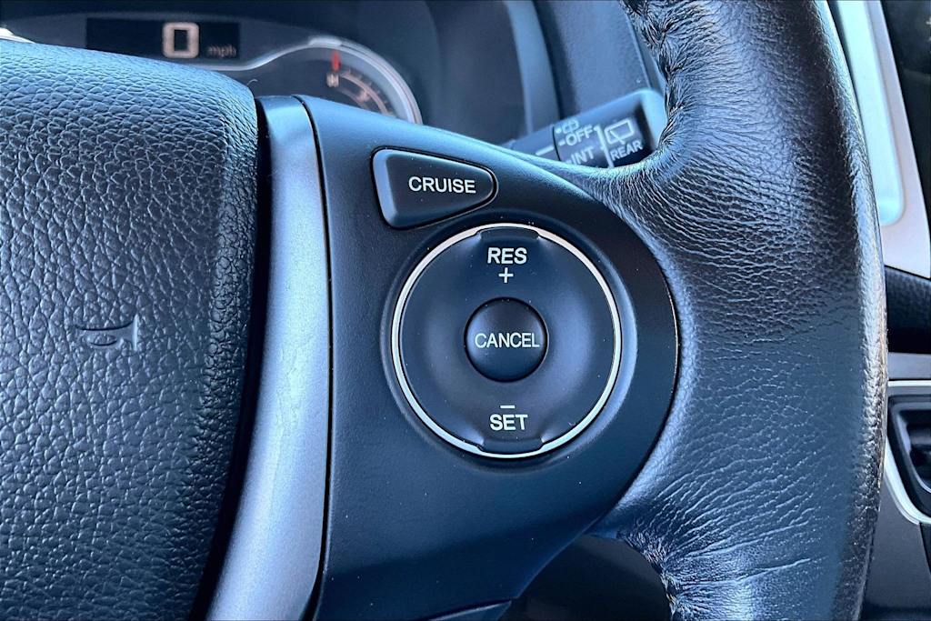 Thumbnail: 2016 Honda Pilot - 22