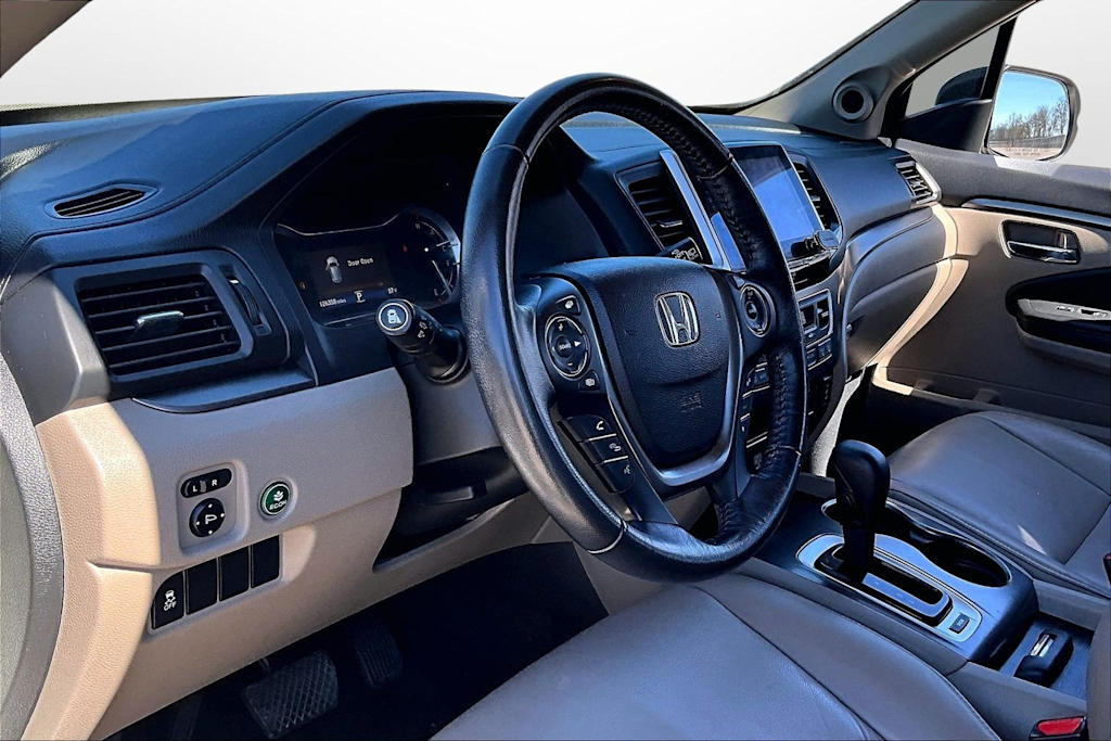 Thumbnail: 2016 Honda Pilot - 7