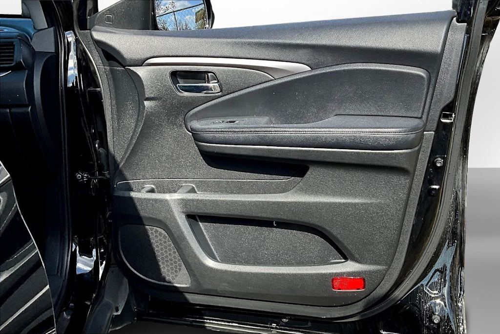 Thumbnail: 2020 Honda Pilot - 23