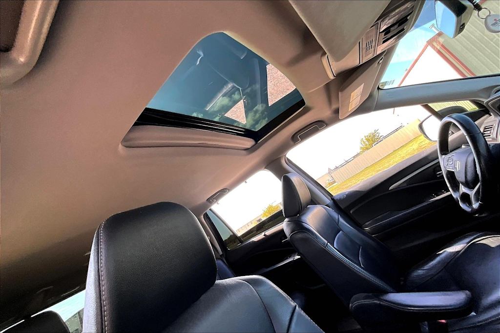 Thumbnail: 2020 Honda Pilot - 10