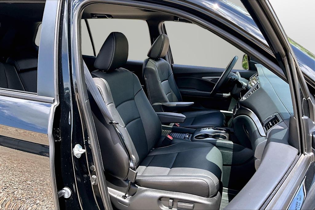 Thumbnail: 2023 Honda Passport - 8