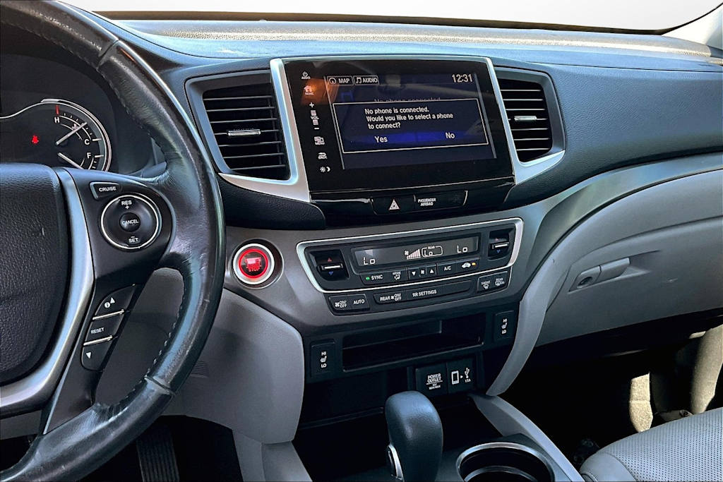 Thumbnail: 2017 Honda Ridgeline - 13