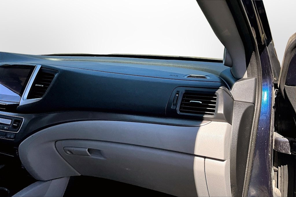 Thumbnail: 2017 Honda Ridgeline - 21