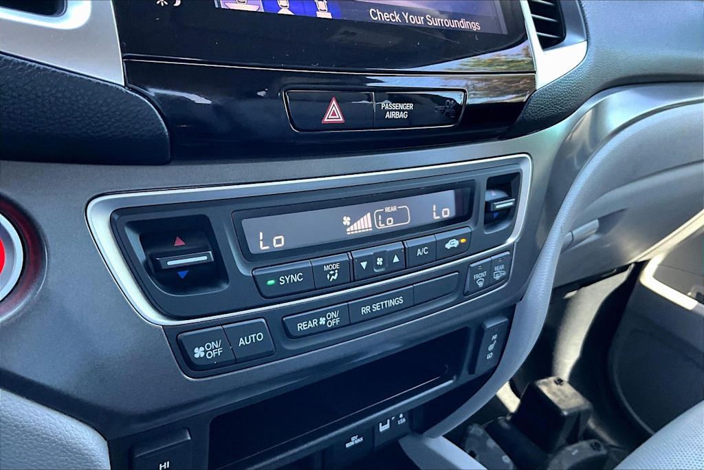 Thumbnail: 2017 Honda Ridgeline - 30