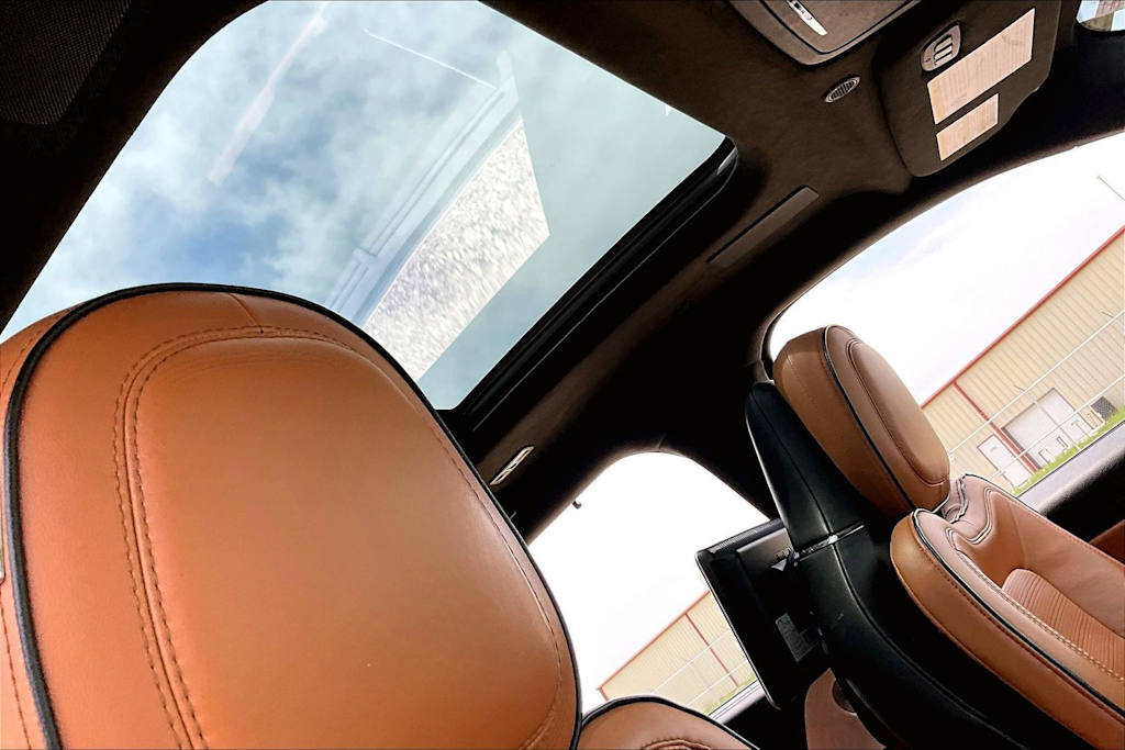 Thumbnail: 2023 Lincoln Aviator - 19