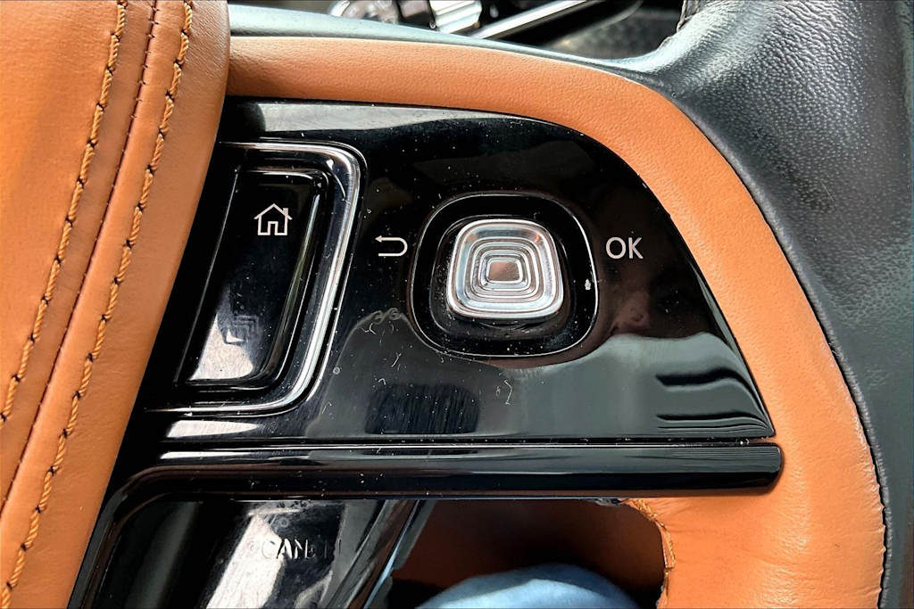 Thumbnail: 2023 Lincoln Aviator - 21