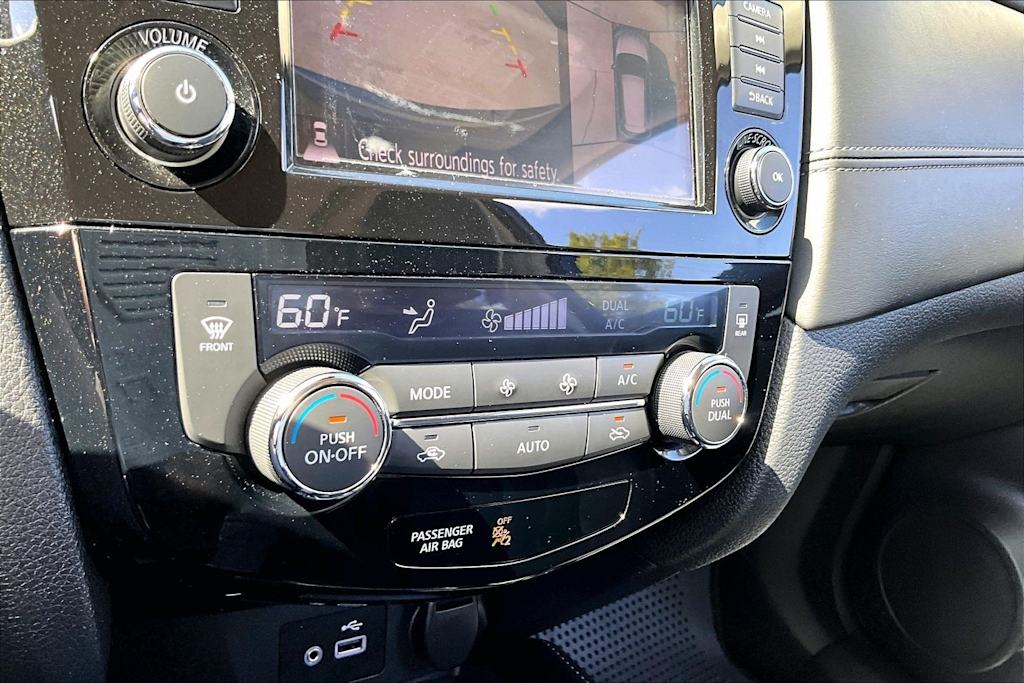 Thumbnail: 2020 Nissan Rogue - 25