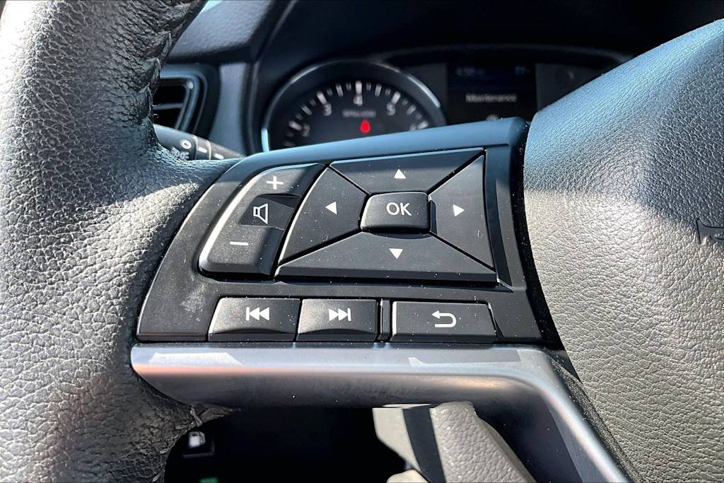 Thumbnail: 2020 Nissan Rogue - 20