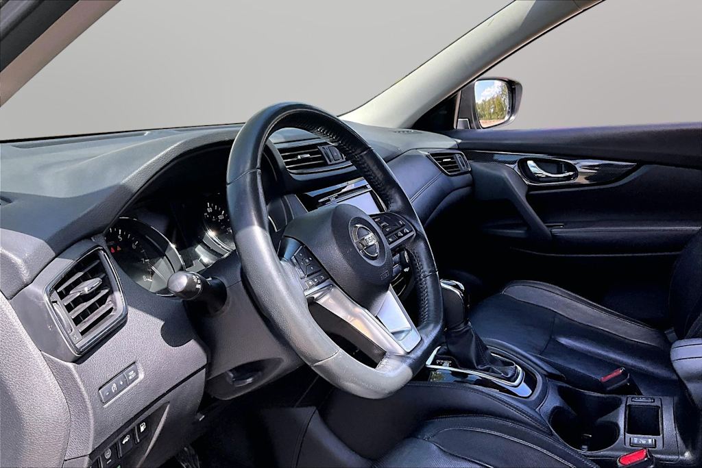 Thumbnail: 2018 Nissan Rogue - 8