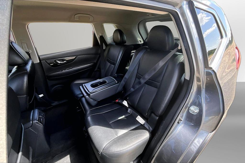 Thumbnail: 2018 Nissan Rogue - 25
