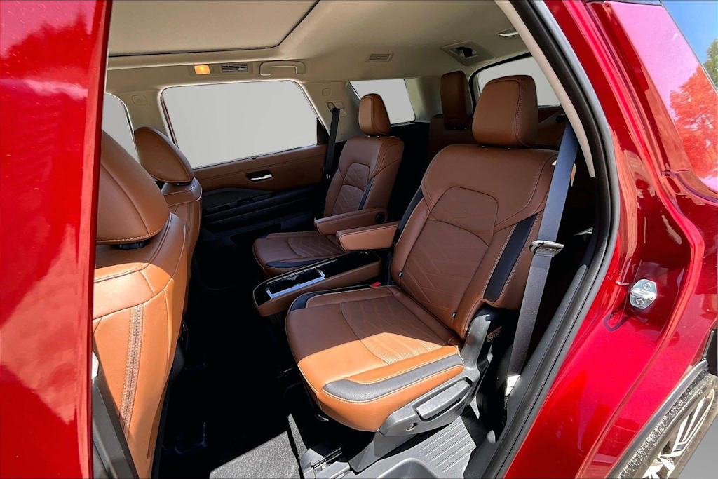 Thumbnail: 2024 Nissan Pathfinder - 10