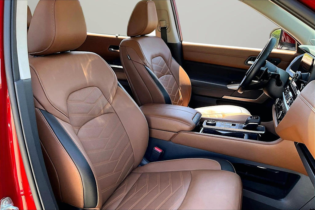 Thumbnail: 2024 Nissan Pathfinder - 8