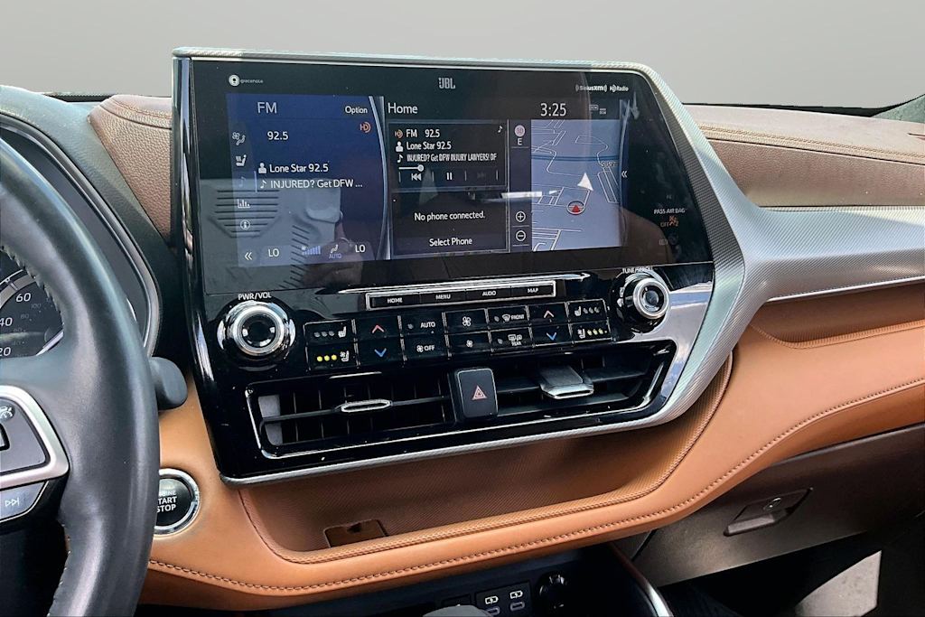 Thumbnail: 2022 Toyota Highlander - 12