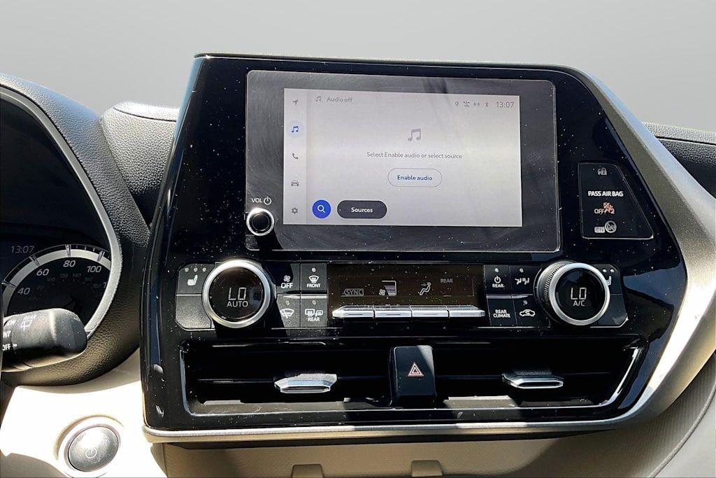 Thumbnail: 2025 Toyota Highlander - 13
