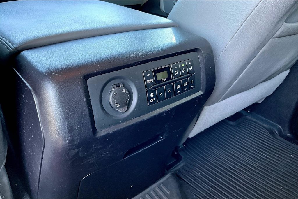 Thumbnail: 2020 Toyota Sequoia - 29