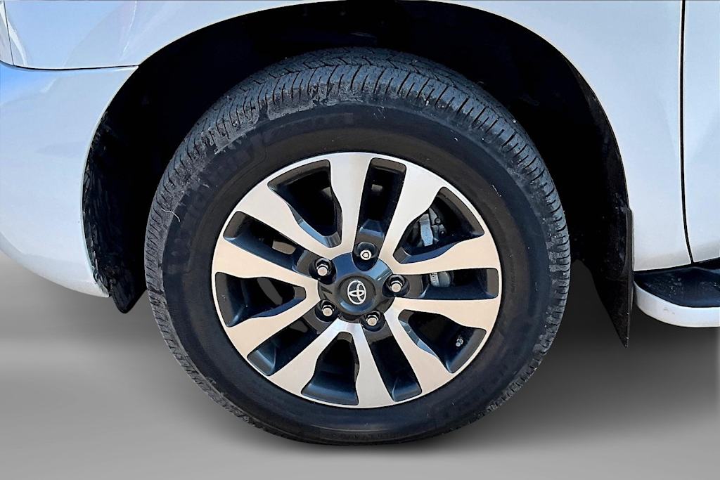 Thumbnail: 2020 Toyota Sequoia - 7