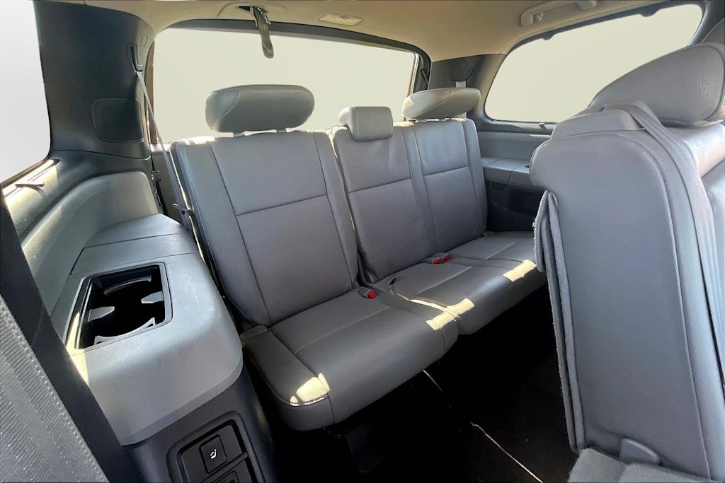 Thumbnail: 2020 Toyota Sequoia - 32