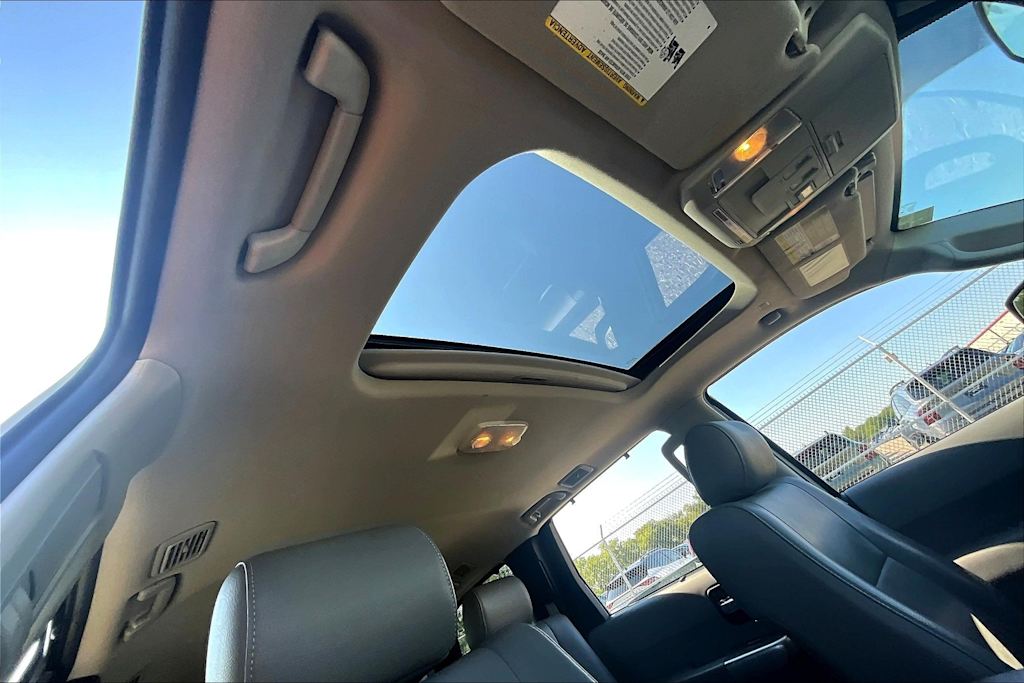 Thumbnail: 2020 Toyota Sequoia - 23