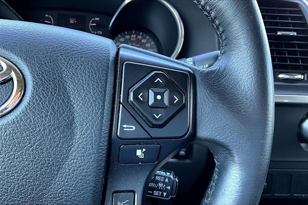 Thumbnail: 2020 Toyota Sequoia - 27