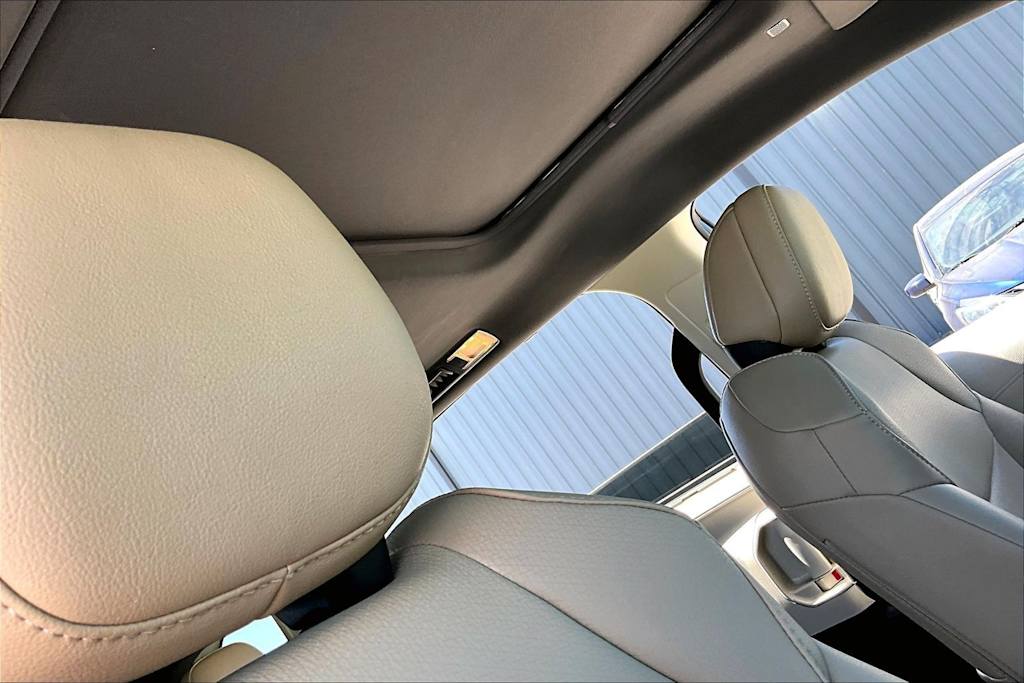 Thumbnail: 2022 Toyota Sienna - 20