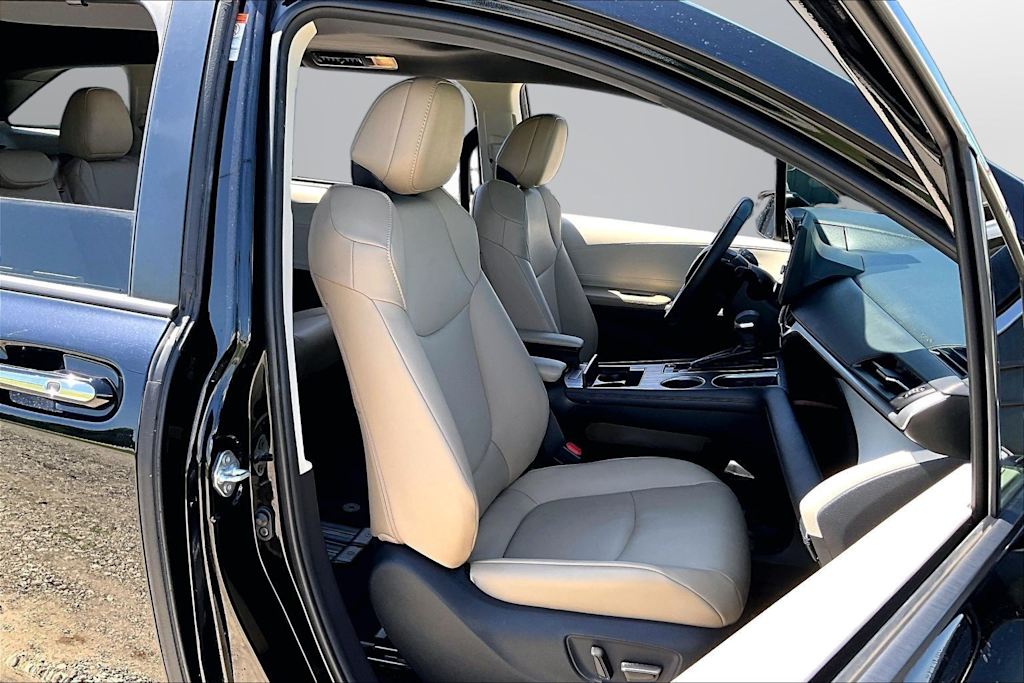 Thumbnail: 2022 Toyota Sienna - 9