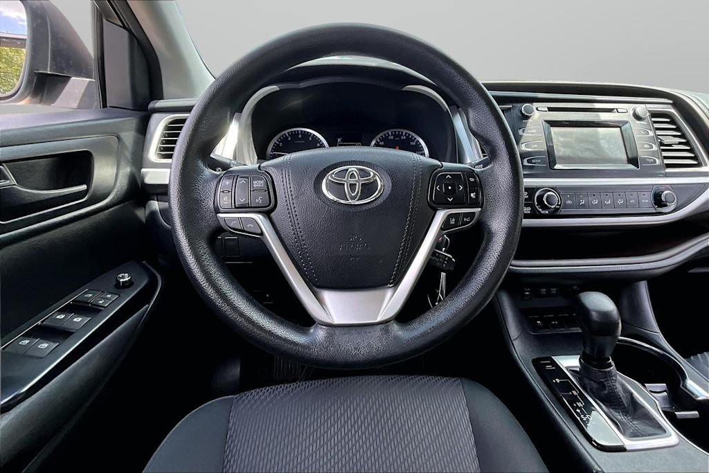 Thumbnail: 2018 Toyota Highlander - 2