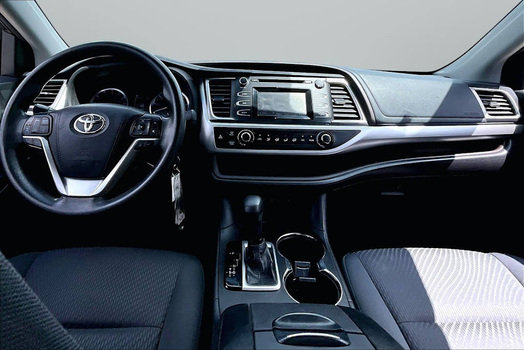 Thumbnail: 2018 Toyota Highlander - 12