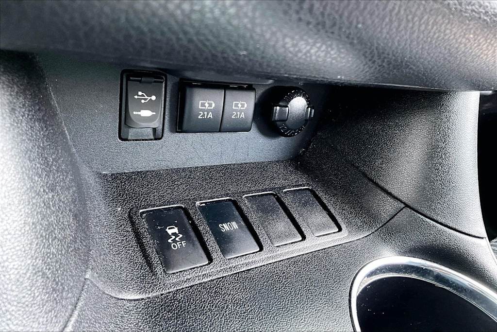 Thumbnail: 2018 Toyota Highlander - 24