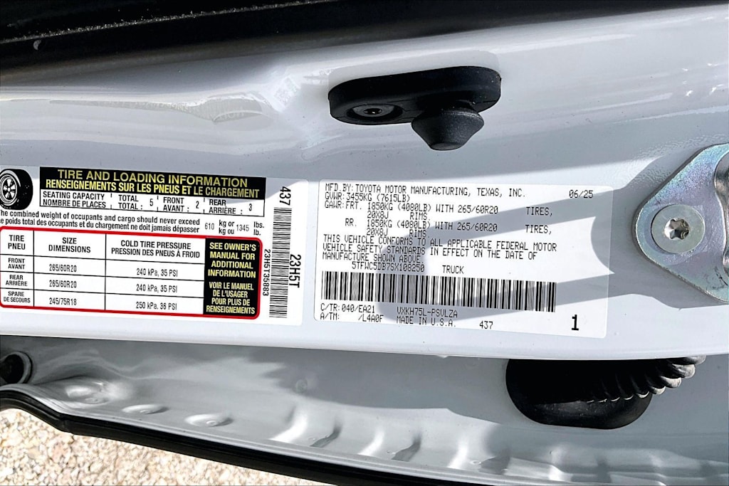 Thumbnail: 2025 Toyota Tundra - 14