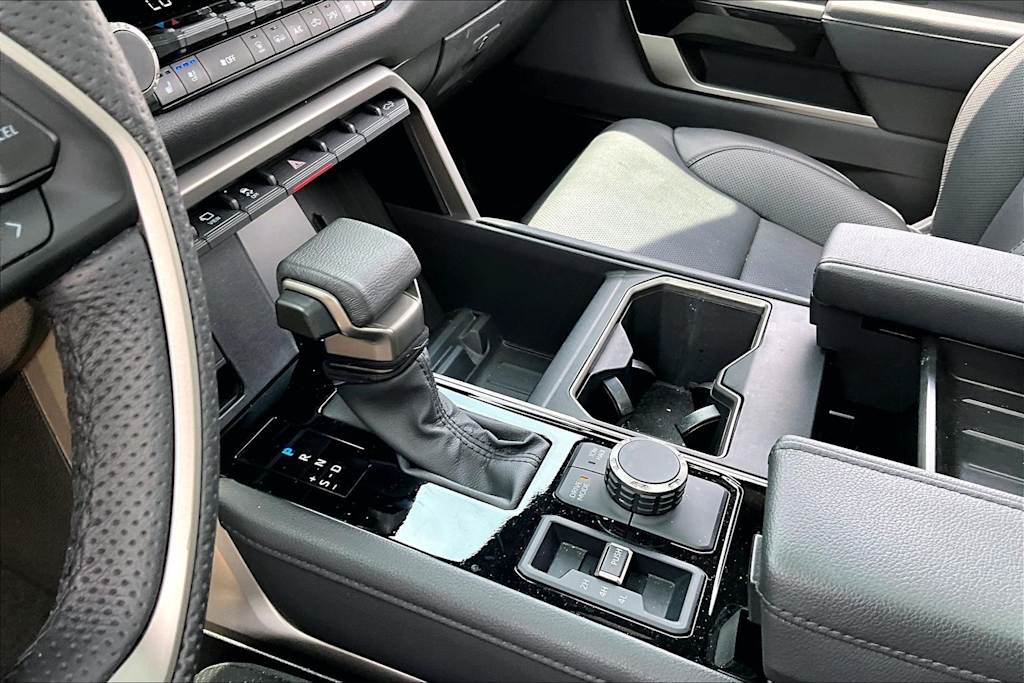 Thumbnail: 2025 Toyota Tundra - 12