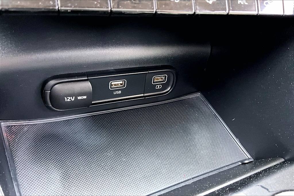 Thumbnail: 2022 Kia K5 - 25