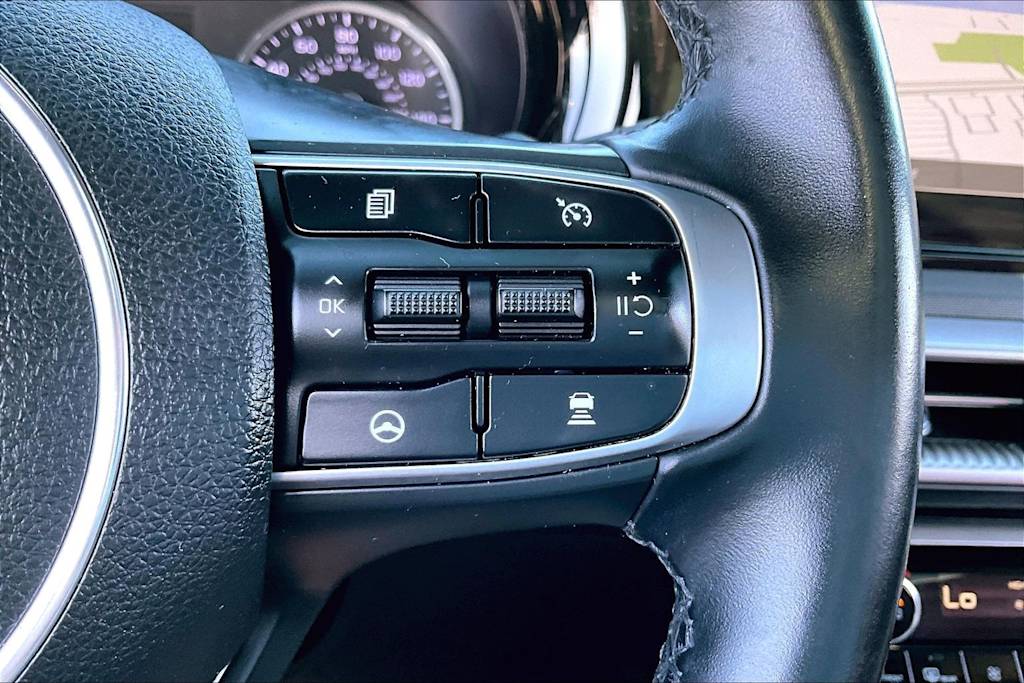 Thumbnail: 2022 Kia K5 - 24