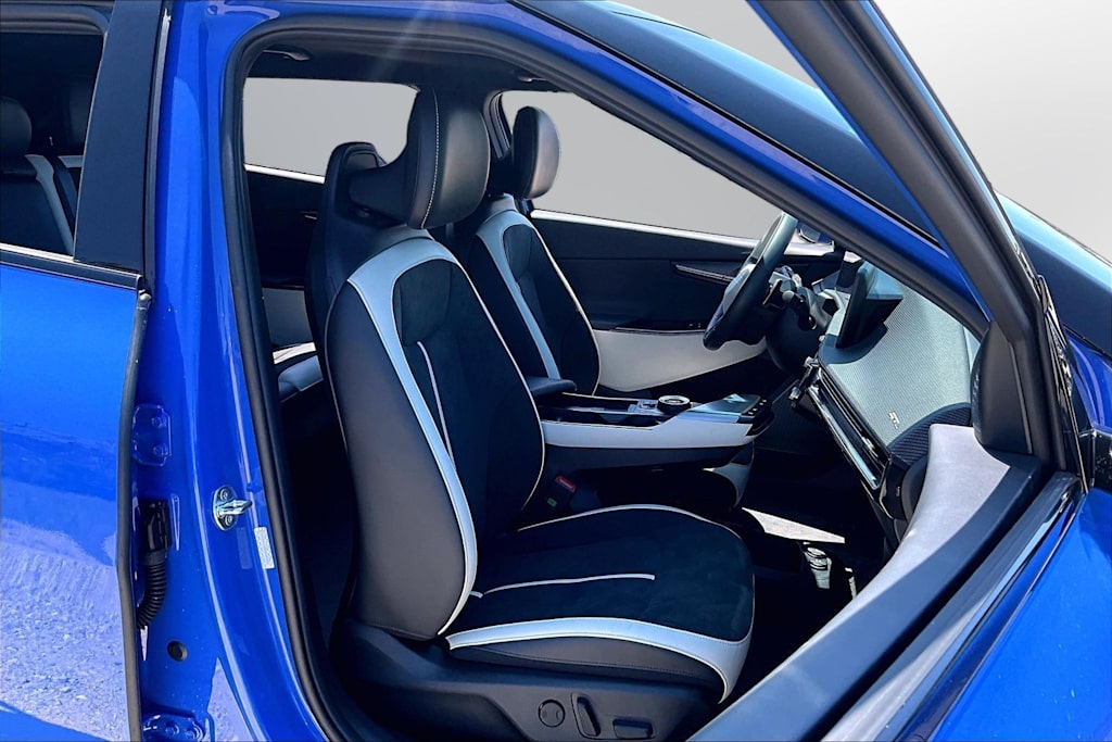 Thumbnail: 2025 Kia EV6 - 8