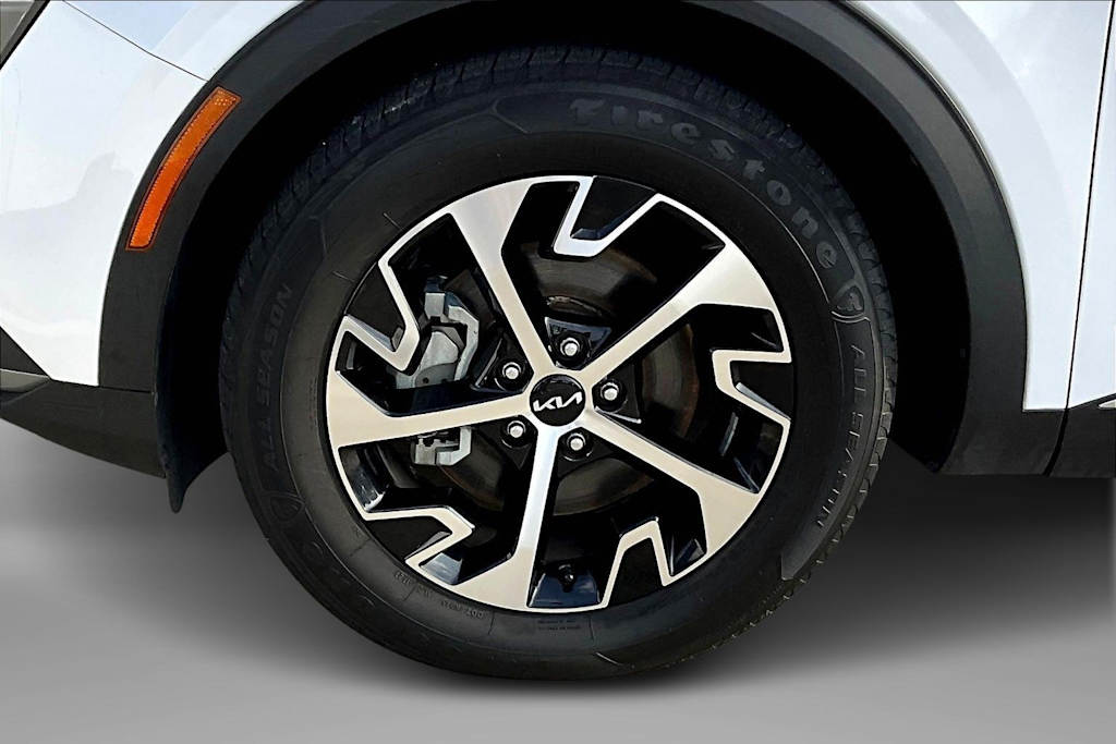 Thumbnail: 2023 Kia Sportage - 6