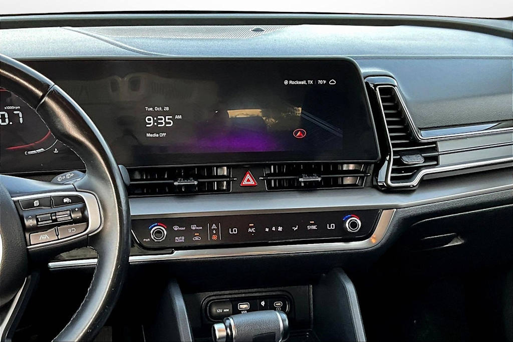 Thumbnail: 2023 Kia Sportage - 13