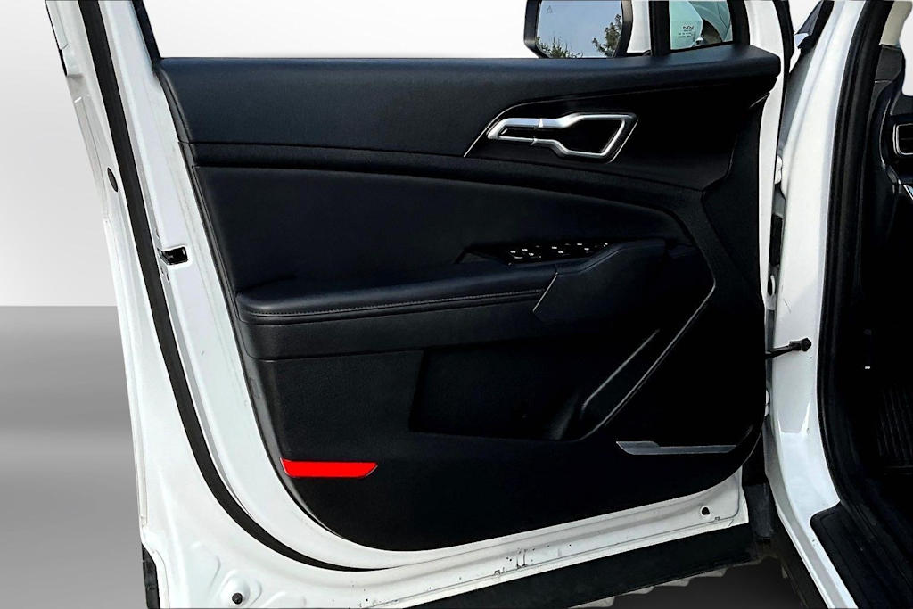 Thumbnail: 2023 Kia Sportage - 20