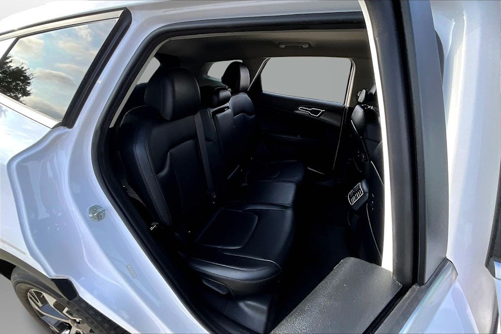 Thumbnail: 2023 Kia Sportage - 28