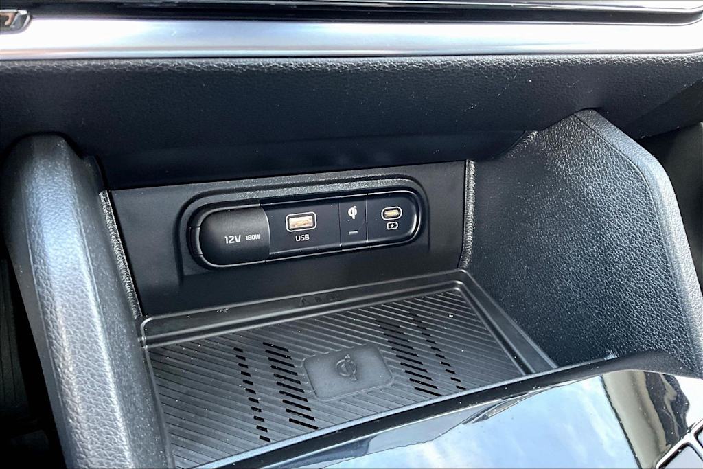 Thumbnail: 2023 Kia Sportage - 25