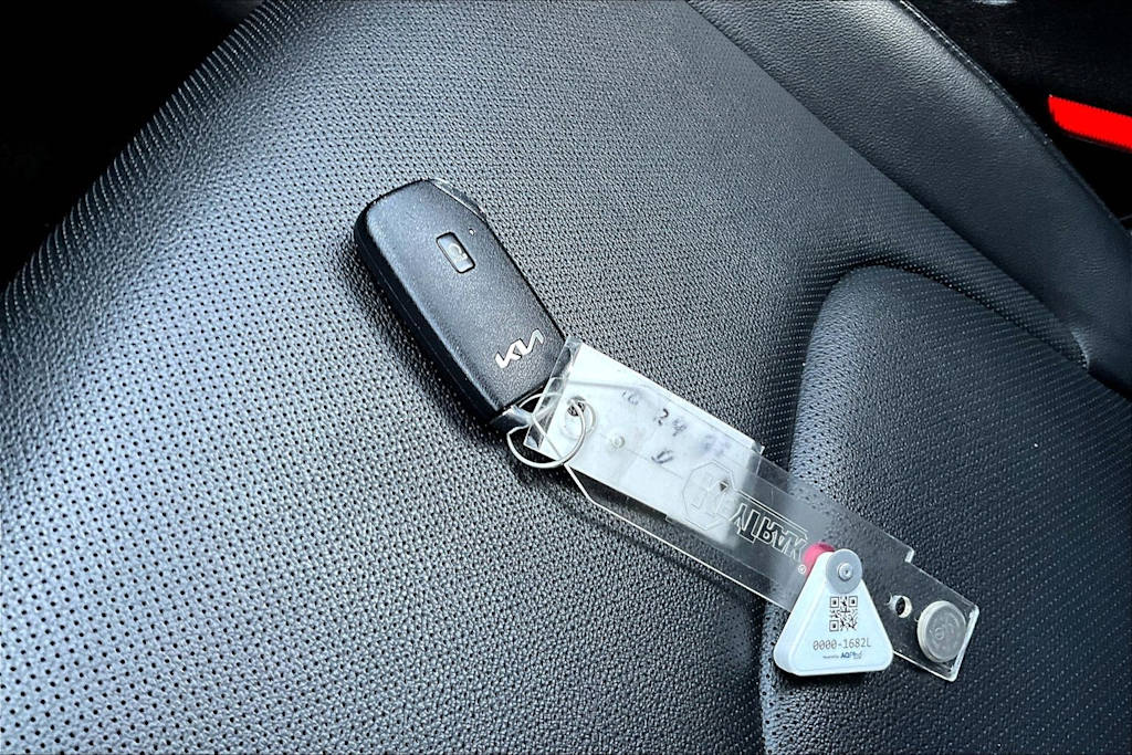 Thumbnail: 2023 Kia Sportage - 16